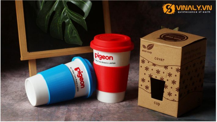 Ly sứ nắp Silicon in logo Pigeon