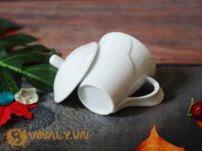 Ly sứ vinaly-ly sứ in logo-ly sứ trắng có nắp-ly sứ trắng quai xoắn có nắp ly su vinaly ly su in logo ly su trang co nap ly quai xoan co nap 2