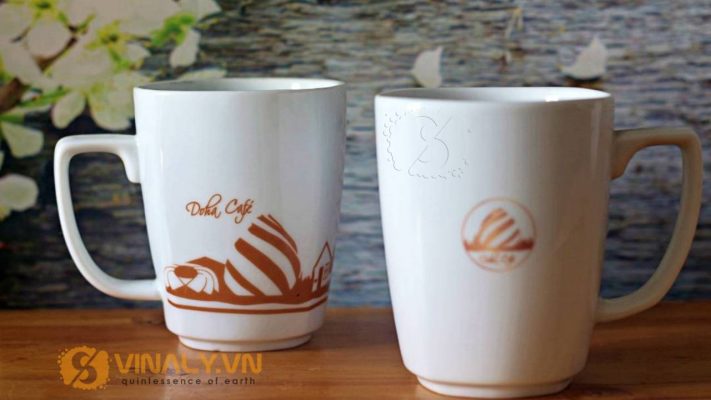 Ly sứ trắng vát góc thiết kế cách điệu