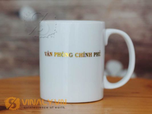 Ly sứ in chữ Văn phòng chính phủ