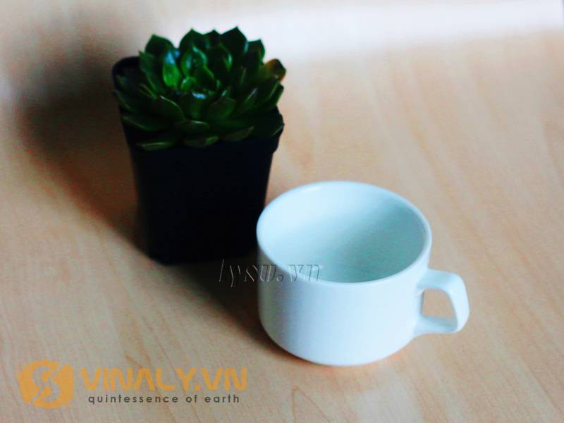 Thành phần cấu tạo độc đáo của dòng ly sứ cafe truyền thống quai vuông cỡ nhỏ